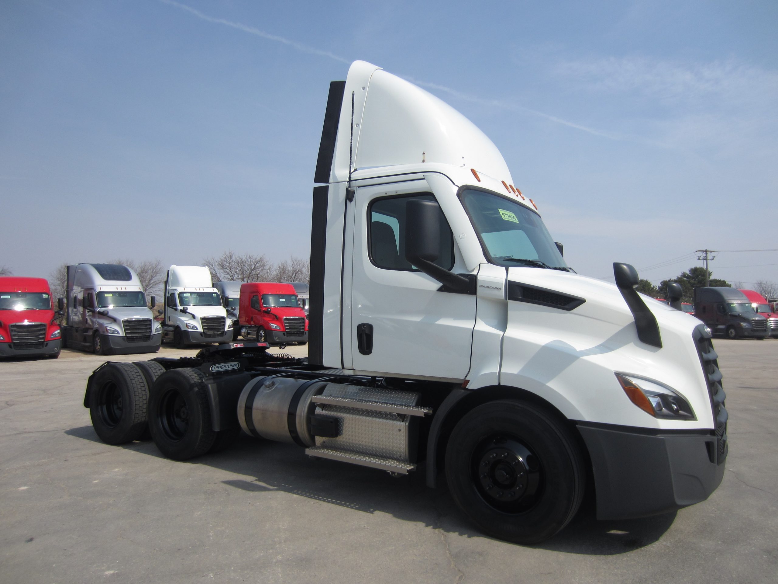 2021 Freightliner PE116DC 2021 Freightliner PE116DC - image 3 of 6