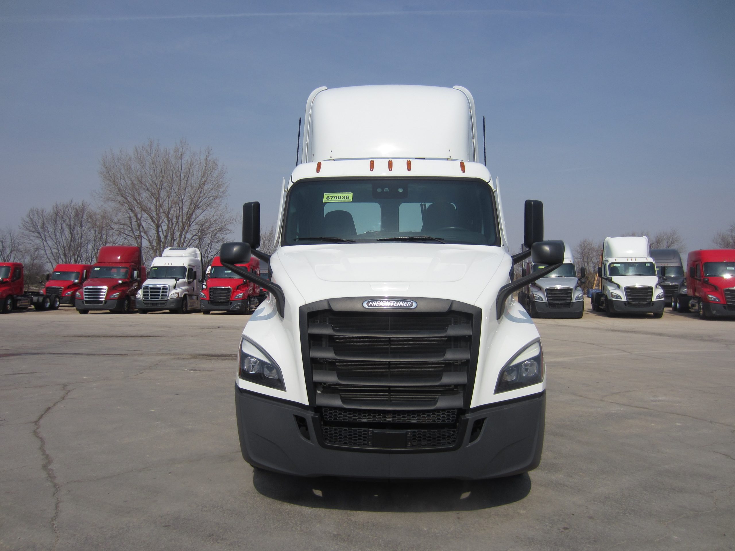 2021 Freightliner PE116DC 2021 Freightliner PE116DC - image 2 of 6