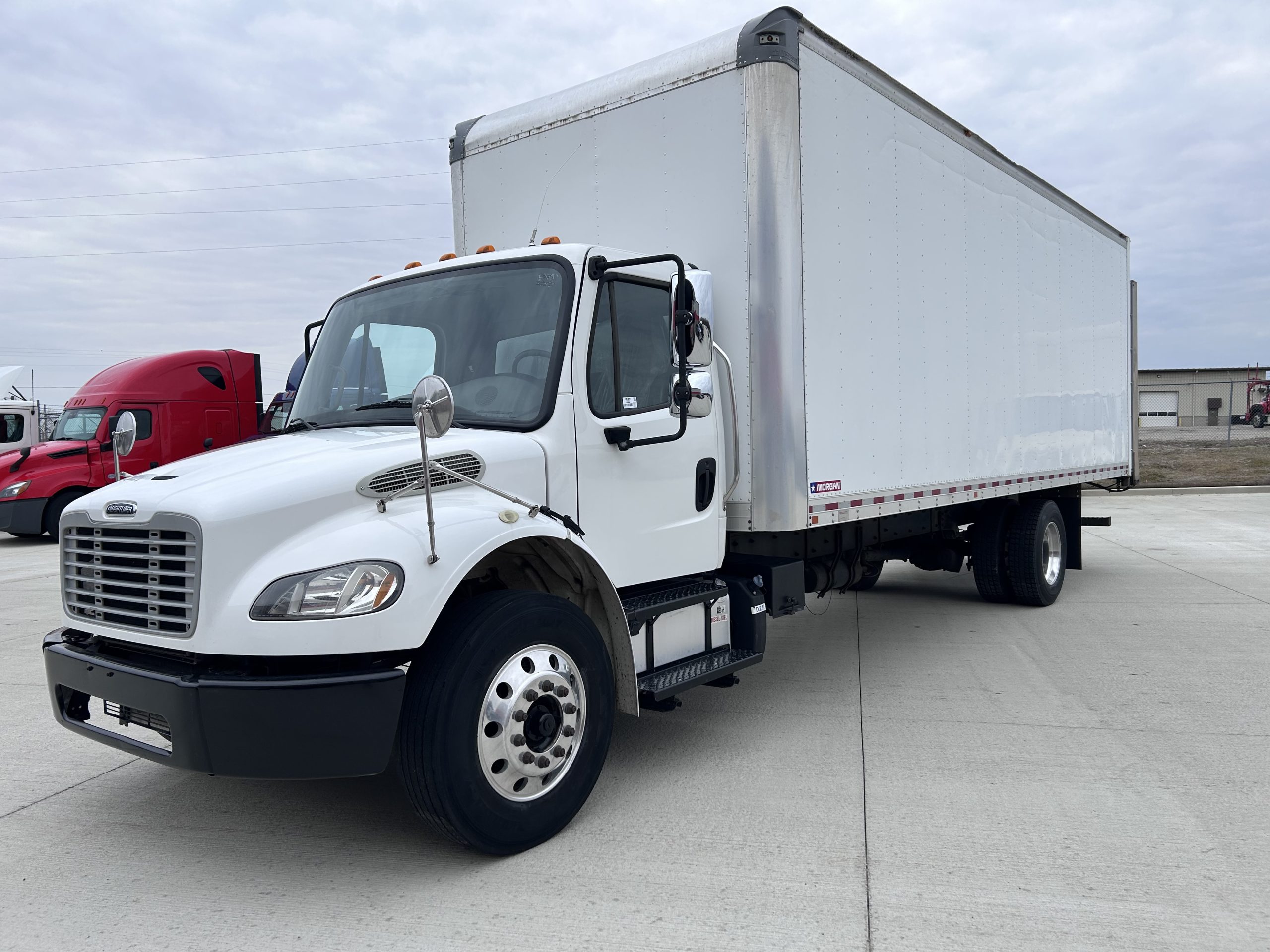 2019 Freightliner M2 106 2019 Freightliner M2 106 - image 1 of 4