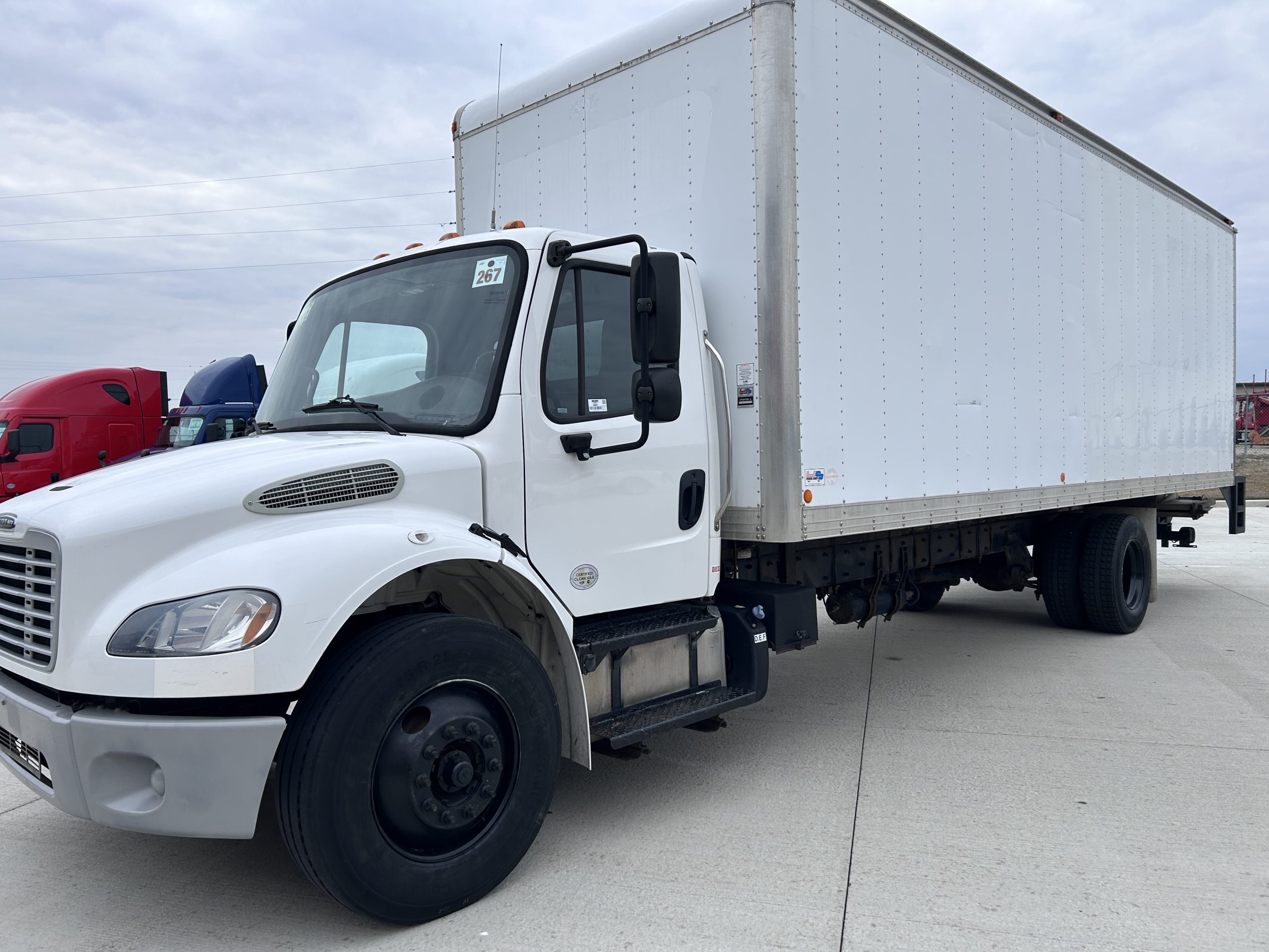 2018 Freightliner M2 106 2018 Freightliner M2 106 - image 1 of 6