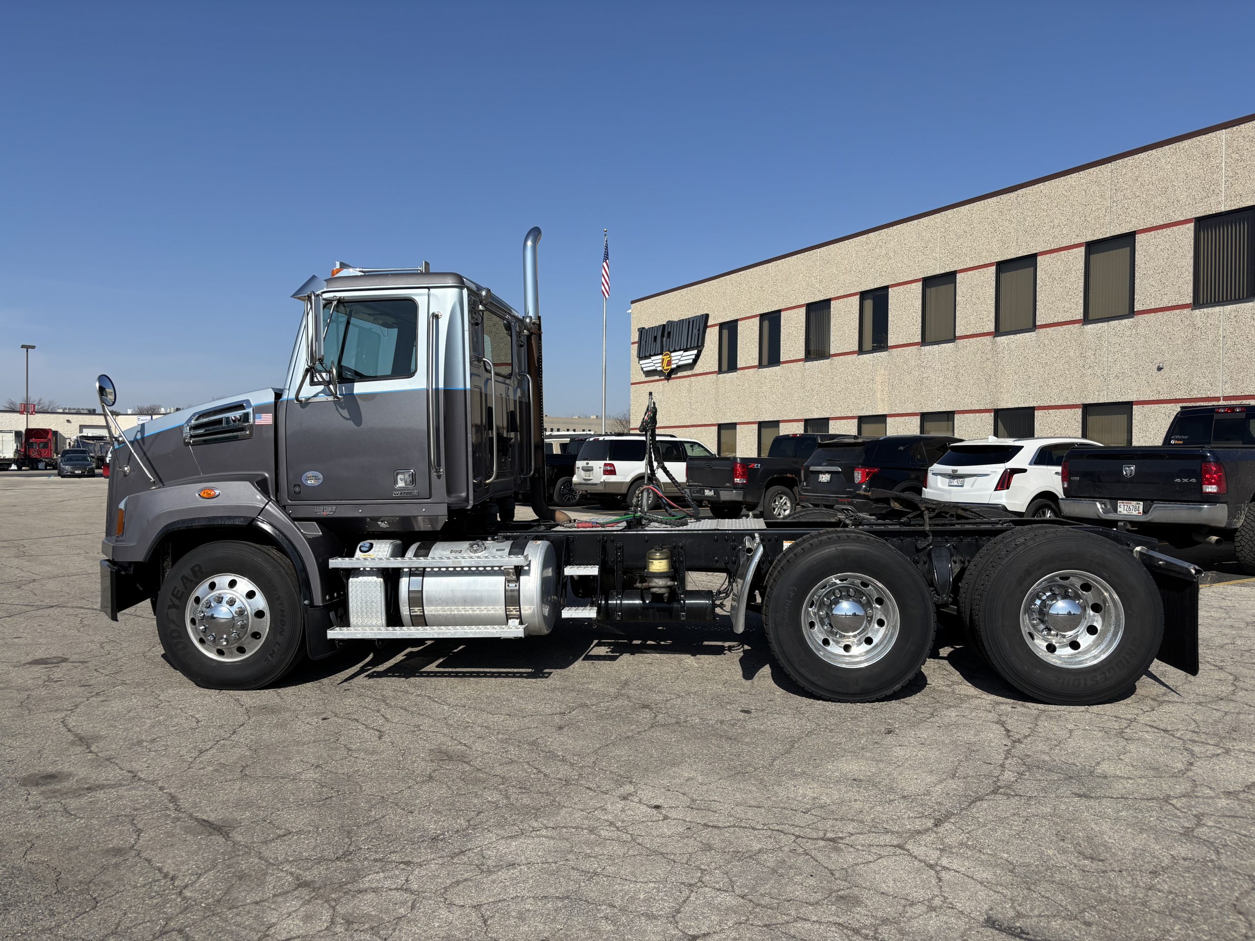 2021 Western Star 4700SB 2021 Western Star 4700SB - image 5 of 6