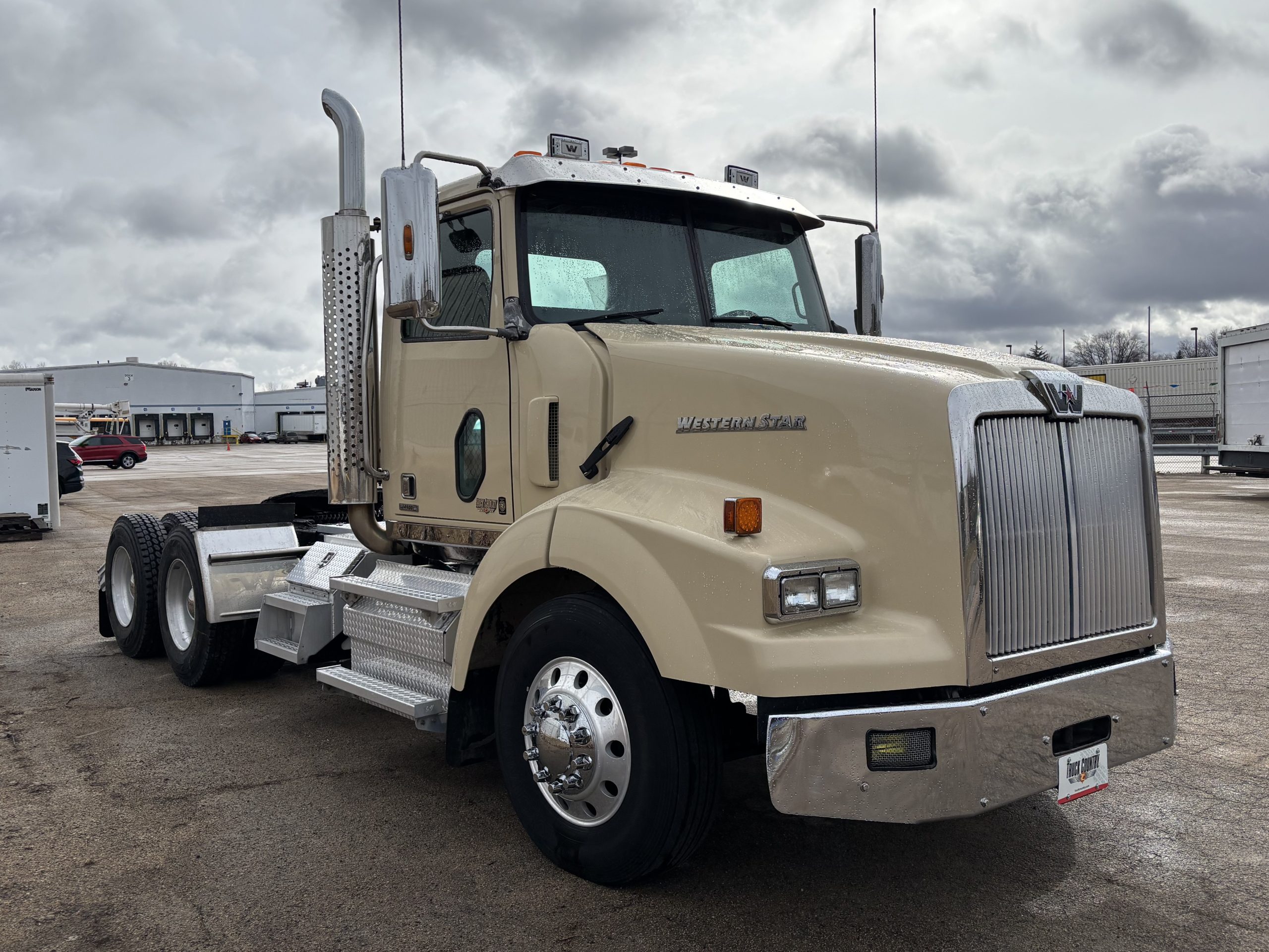 2020 Western Star 4900SA 2020 Western Star 4900SA - image 3 of 6