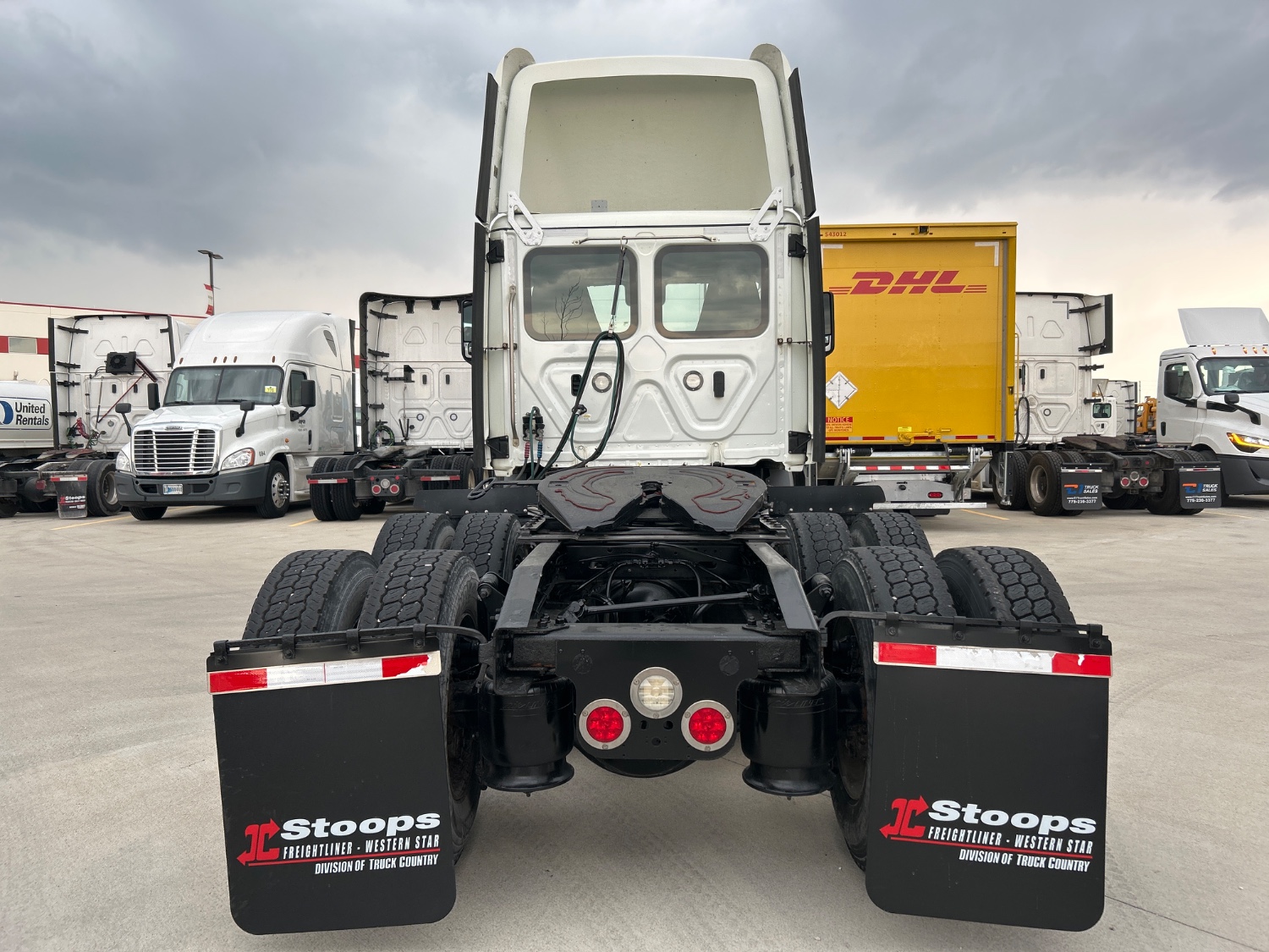 2021 Freightliner PE116DC 2021 Freightliner PE116DC - image 4 of 5