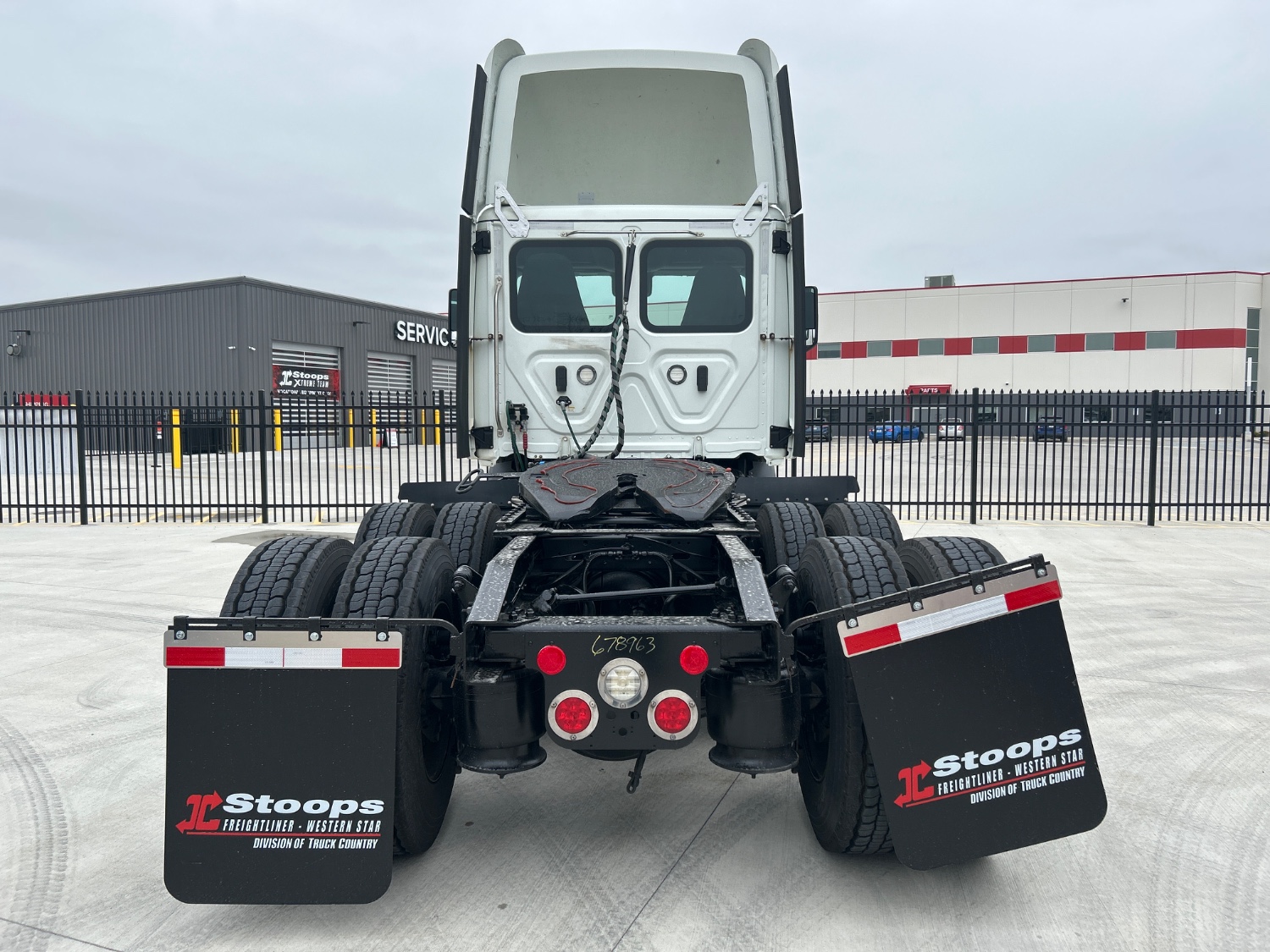 2021 Freightliner PE116DC 2021 Freightliner PE116DC - image 4 of 5