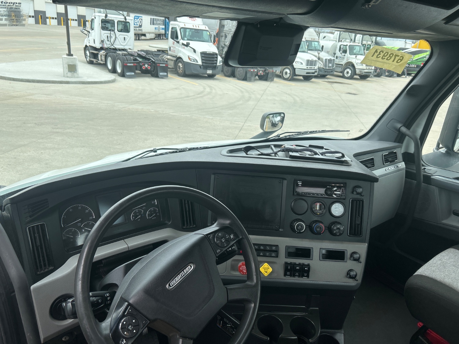 2021 Freightliner PE116DC 2021 Freightliner PE116DC - image 5 of 5