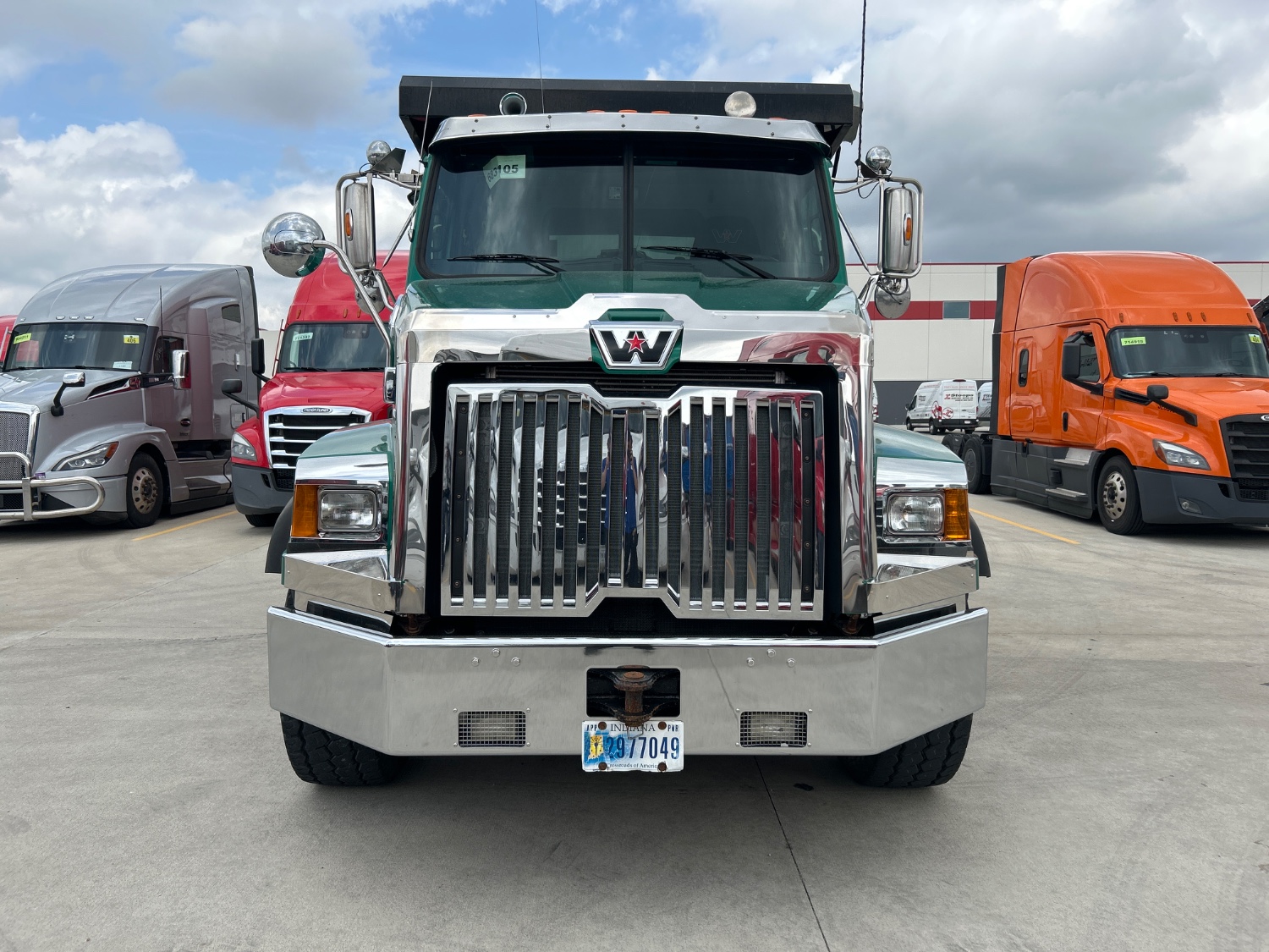 2021 Western Star 4700SB 2021 Western Star 4700SB - image 2 of 5