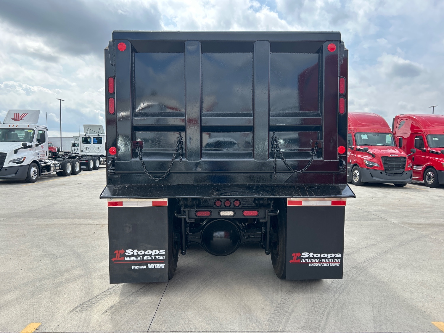 2021 Western Star 4700SB 2021 Western Star 4700SB - image 4 of 5