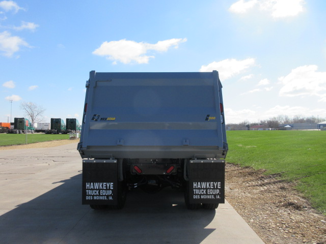 2027 Western Star 47X 2027 Western Star 47X - image 4 of 6