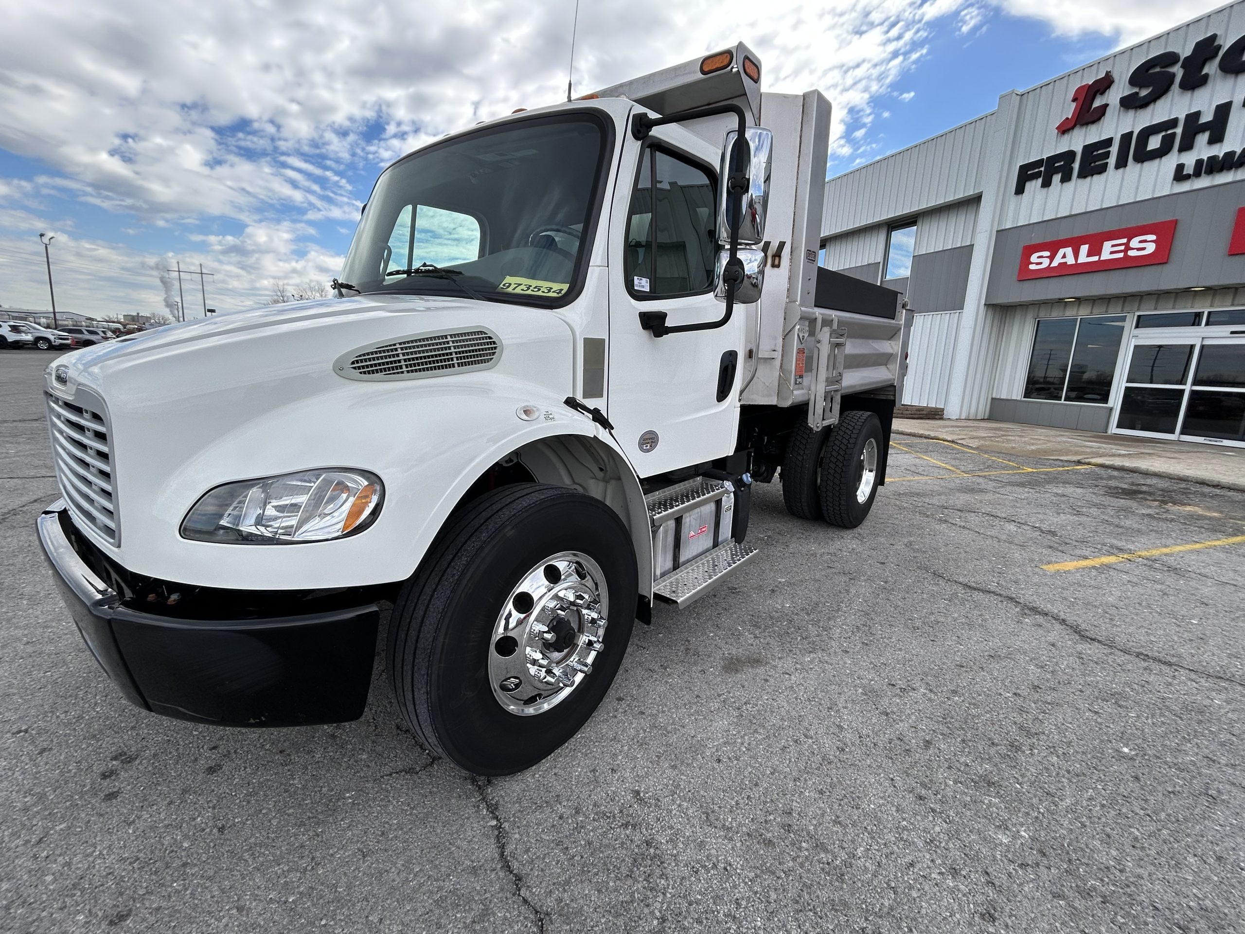 2021 Freightliner M2 106 2021 Freightliner M2 106 - image 1 of 6