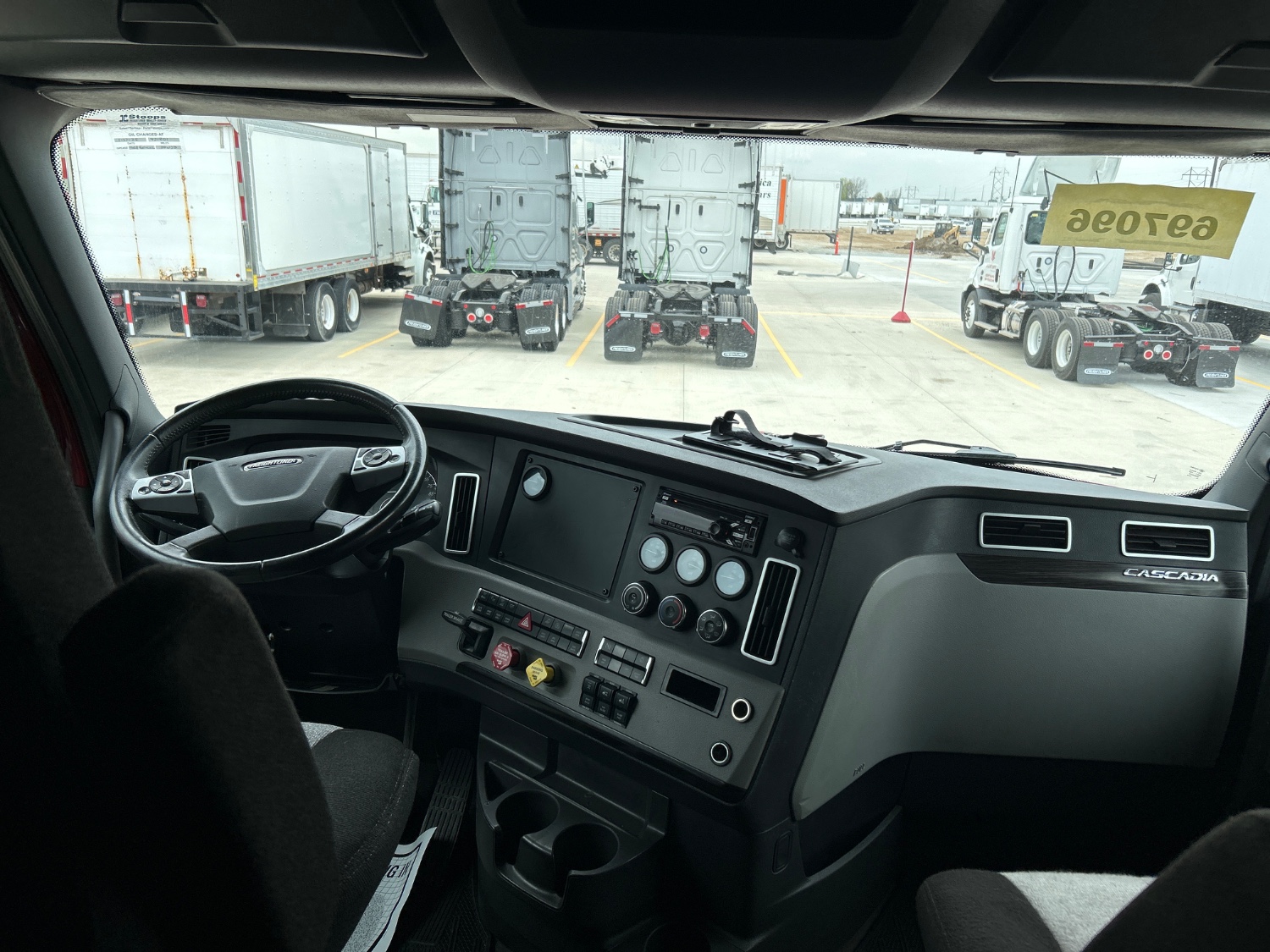 2021 Freightliner PT126SLP 2021 Freightliner PT126SLP - image 5 of 6