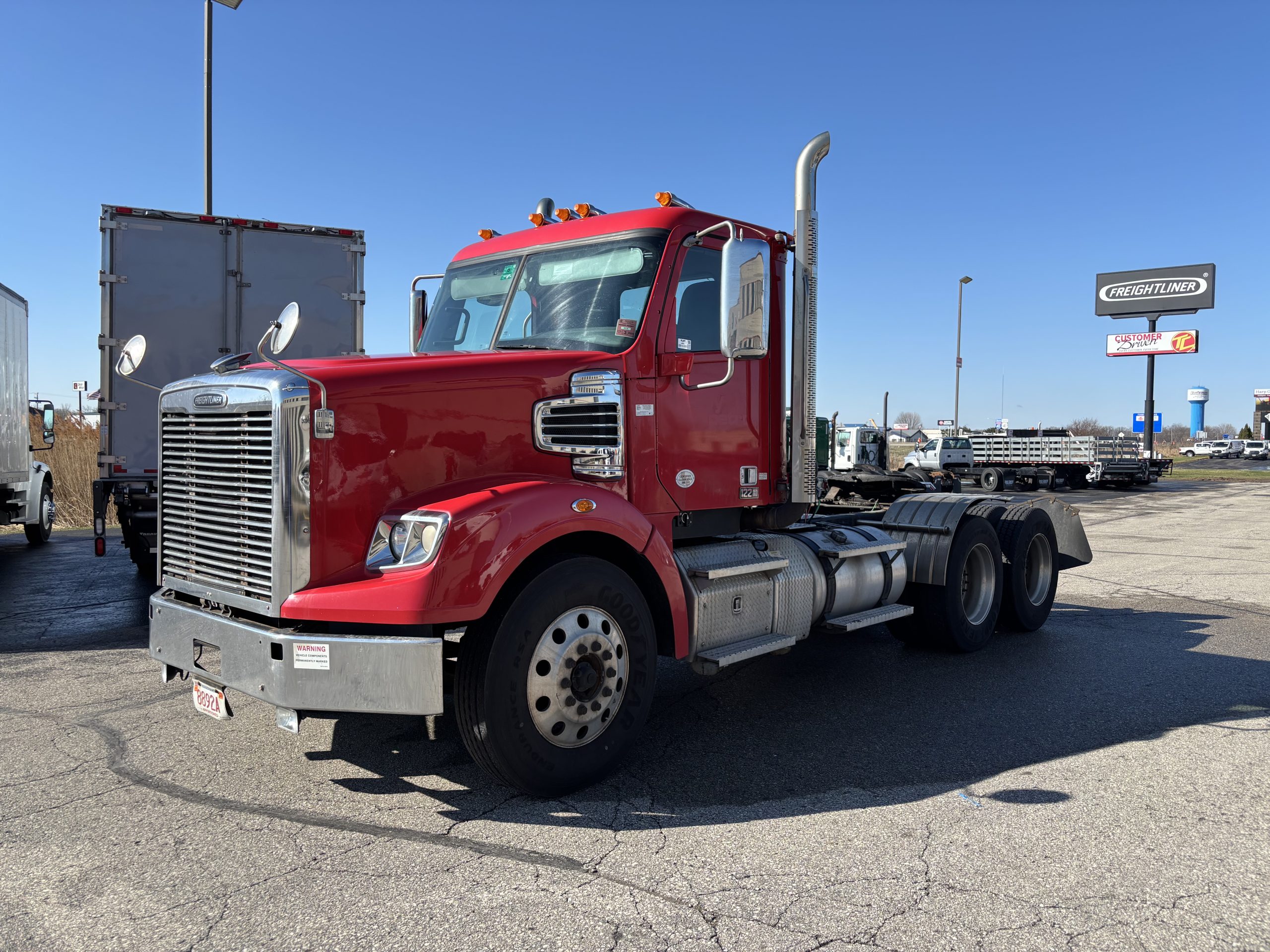 2020 Freightliner 122SD 2020 Freightliner 122SD - image 1 of 1