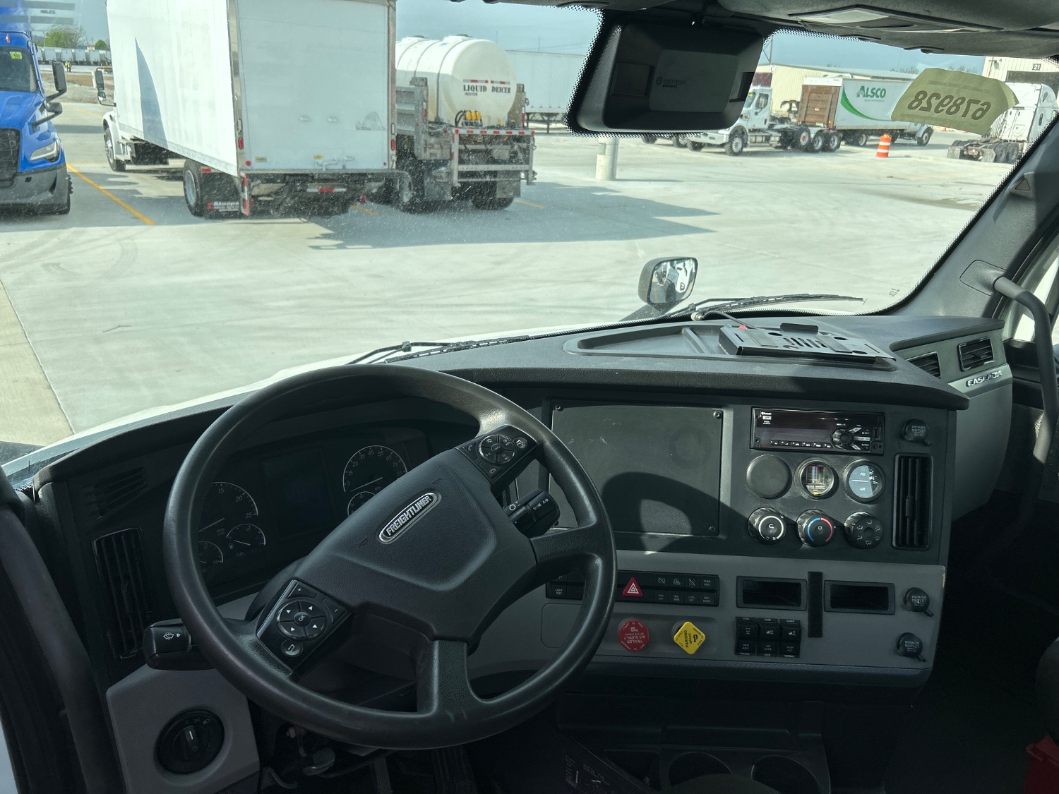 2021 Freightliner PE116DC 2021 Freightliner PE116DC - image 5 of 5