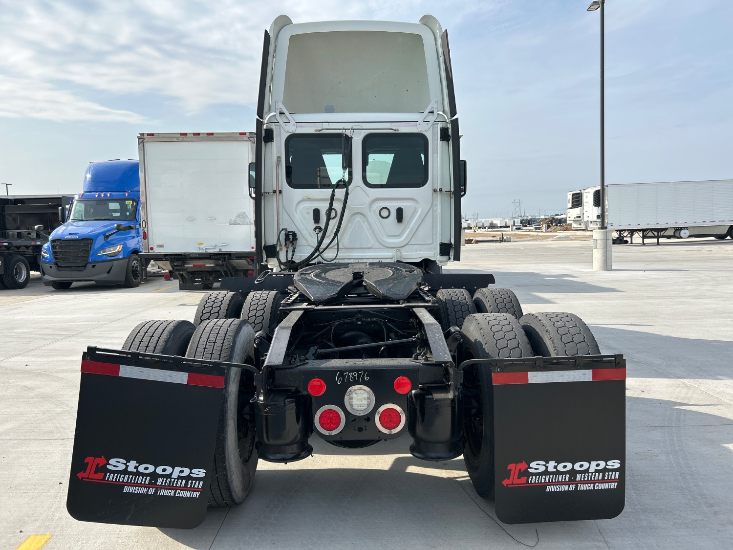 2021 Freightliner PE116DC 2021 Freightliner PE116DC - image 4 of 5