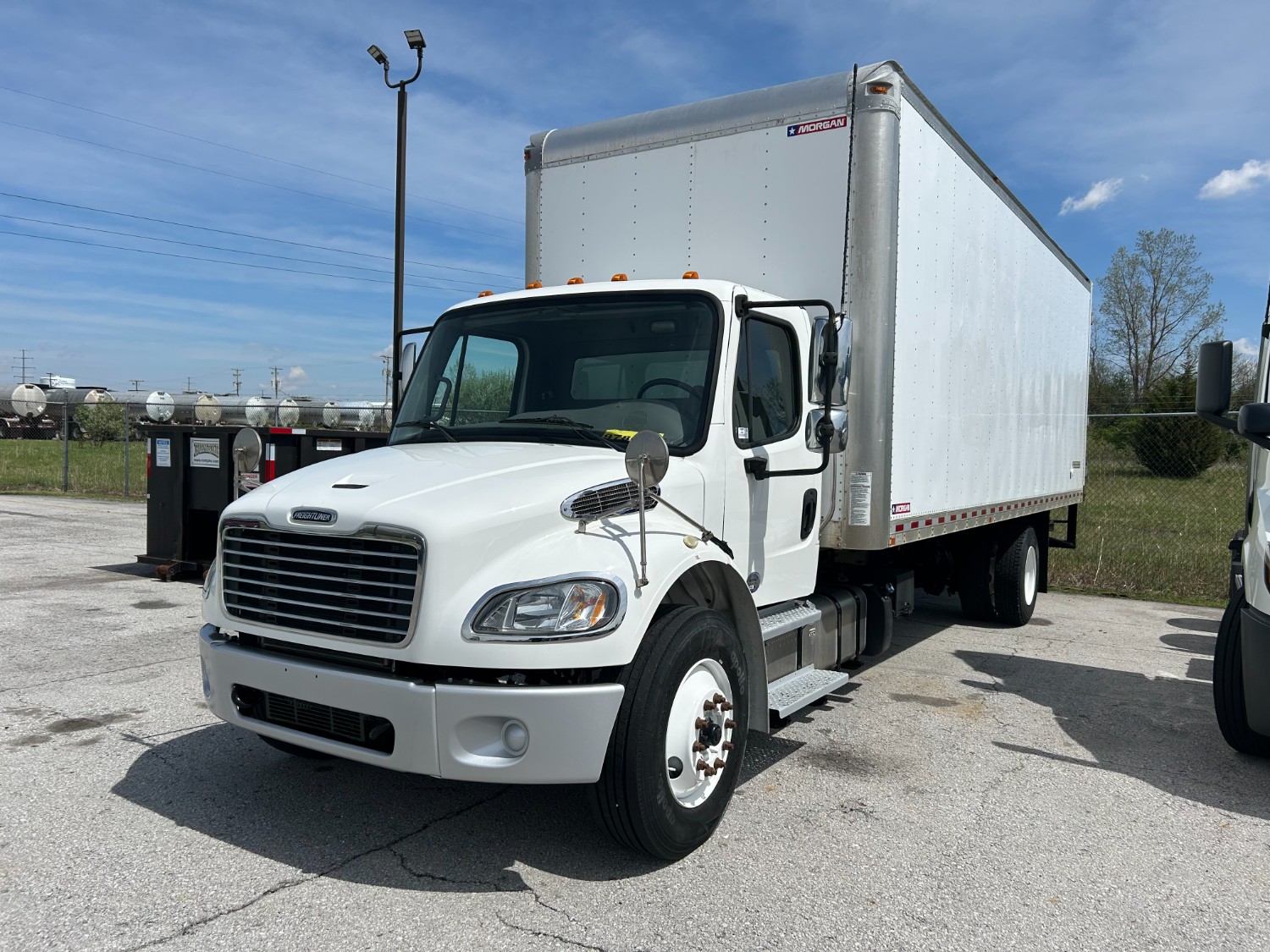 2019 Freightliner M2 106 2019 Freightliner M2 106 - image 1 of 6