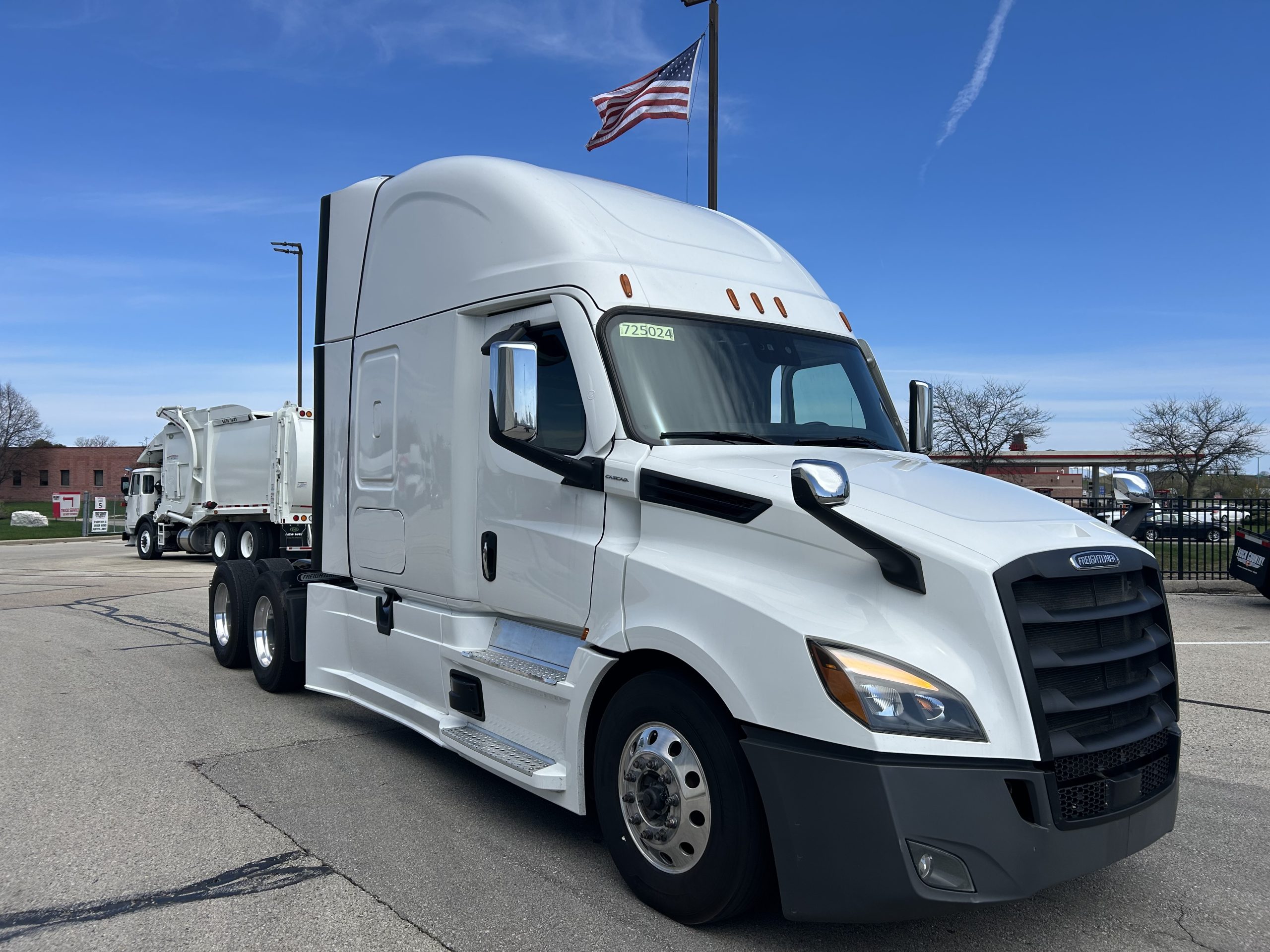 2022 Freightliner PT126SLP 2022 Freightliner PT126SLP - image 3 of 6