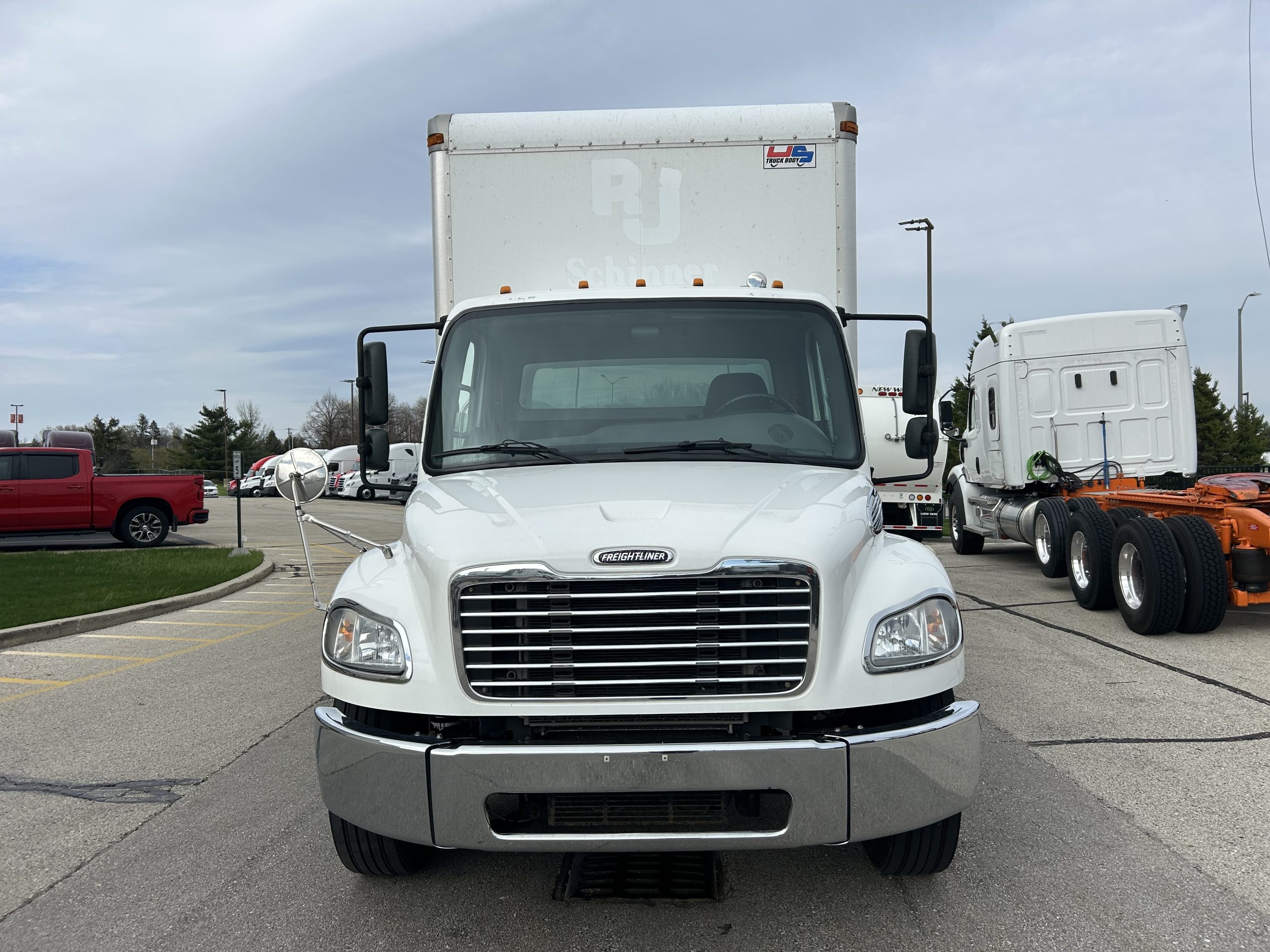 2019 Freightliner M260 2019 Freightliner M260 - image 2 of 6