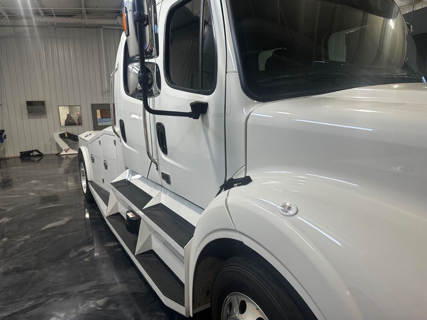 2026 Freightliner M2 106+ 2026 Freightliner M2 106+ - image 3 of 6