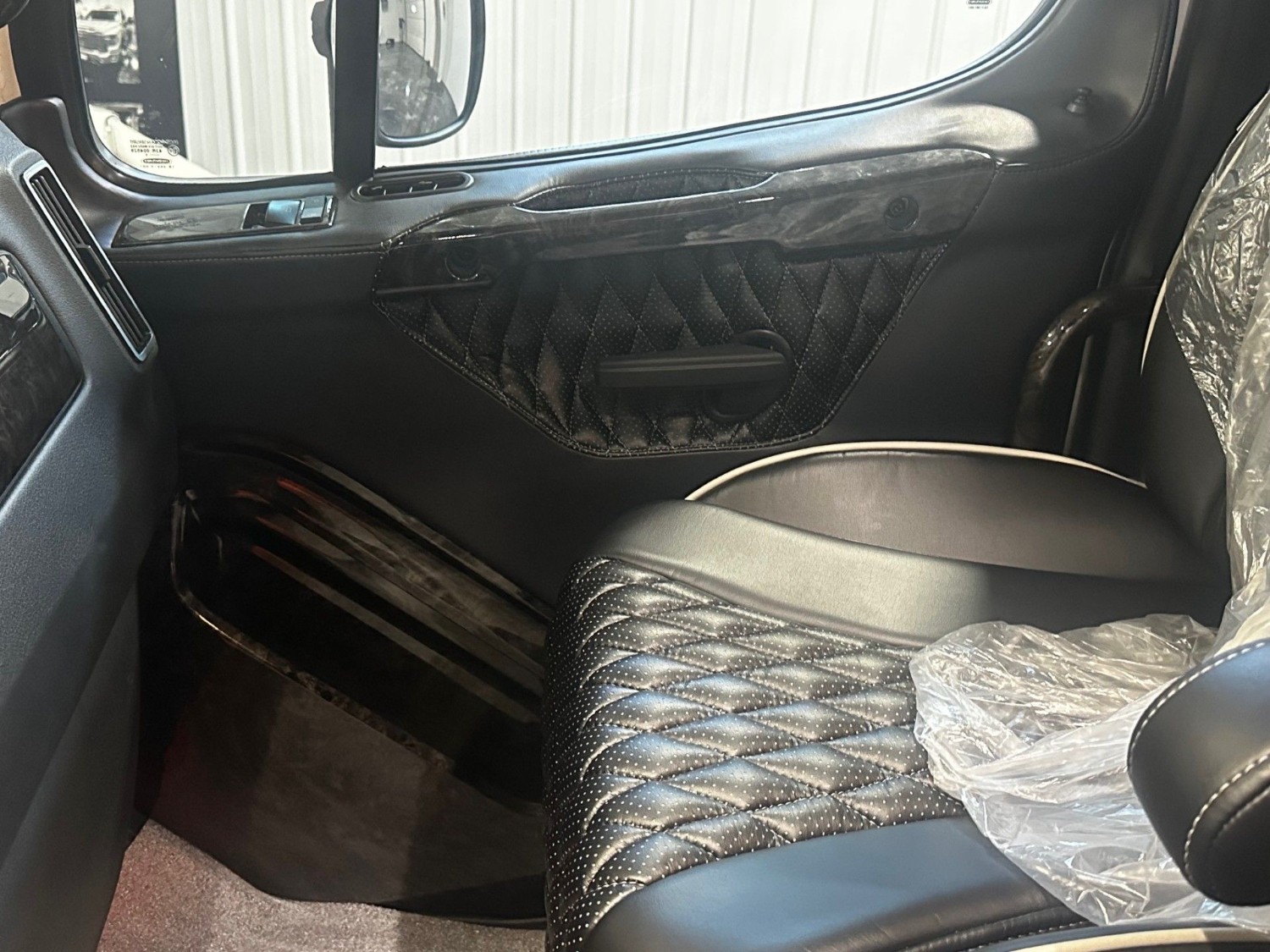 2026 Freightliner M2 106+ 068Rf00000do0mL 2026 Freightliner M2 106+ 068Rf00000do0mL