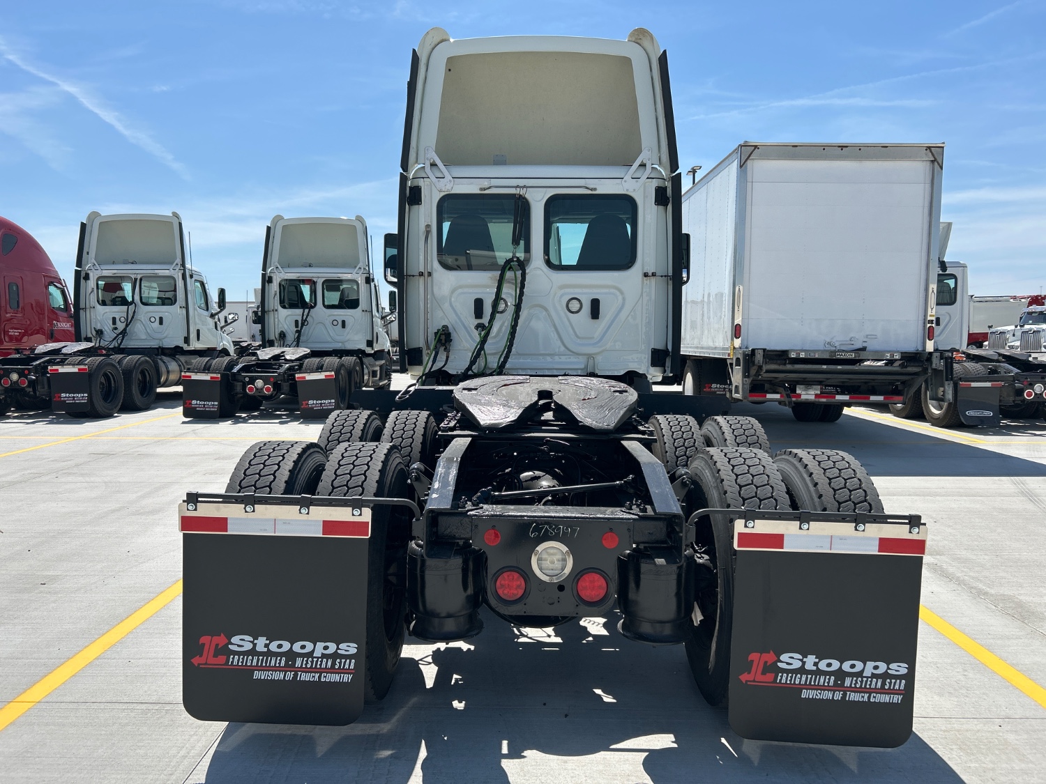 2021 Freightliner PE116DC 2021 Freightliner PE116DC - image 4 of 5