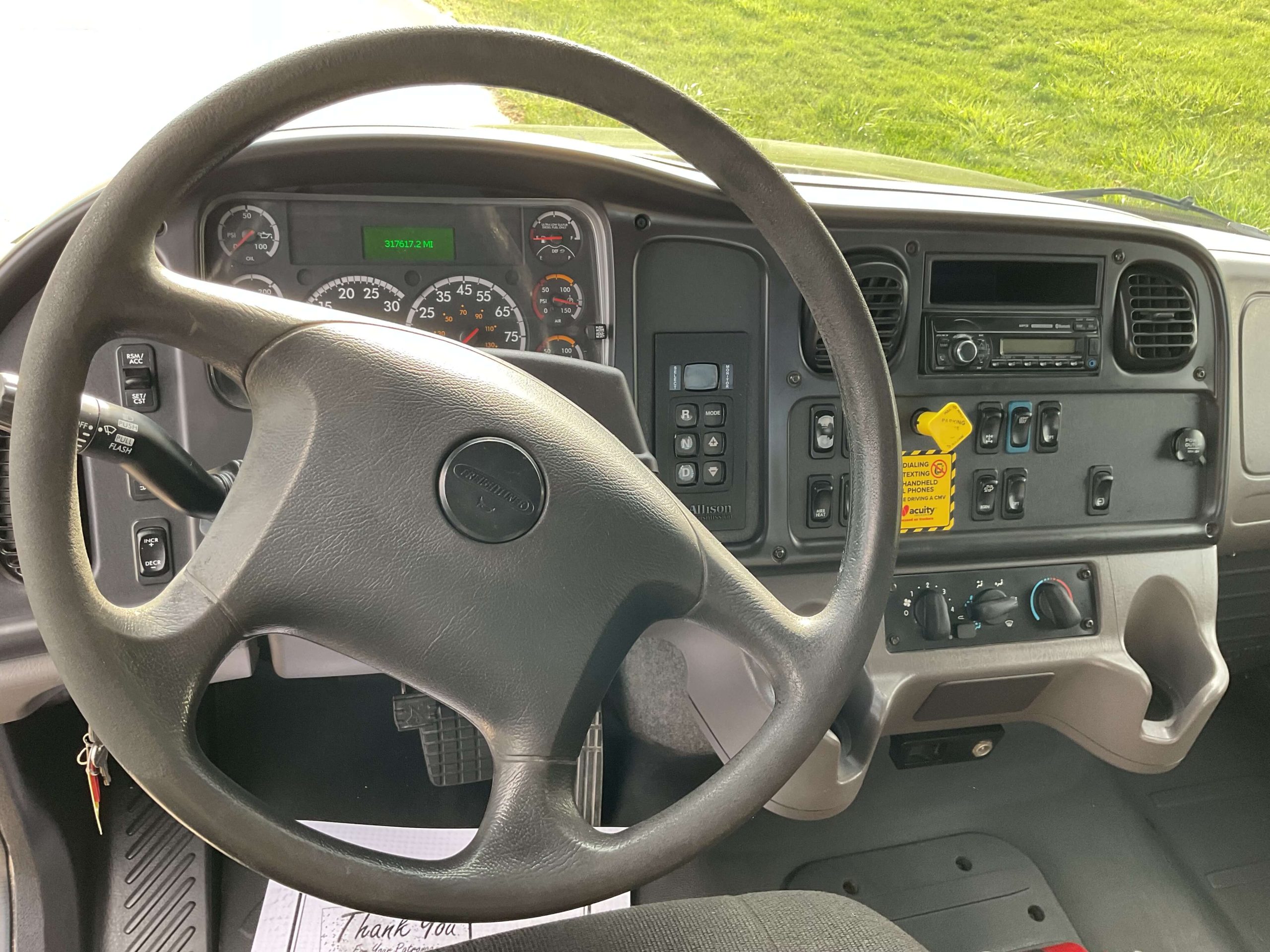 2017 Freightliner M2 106 2017 Freightliner M2 106 - image 4 of 6