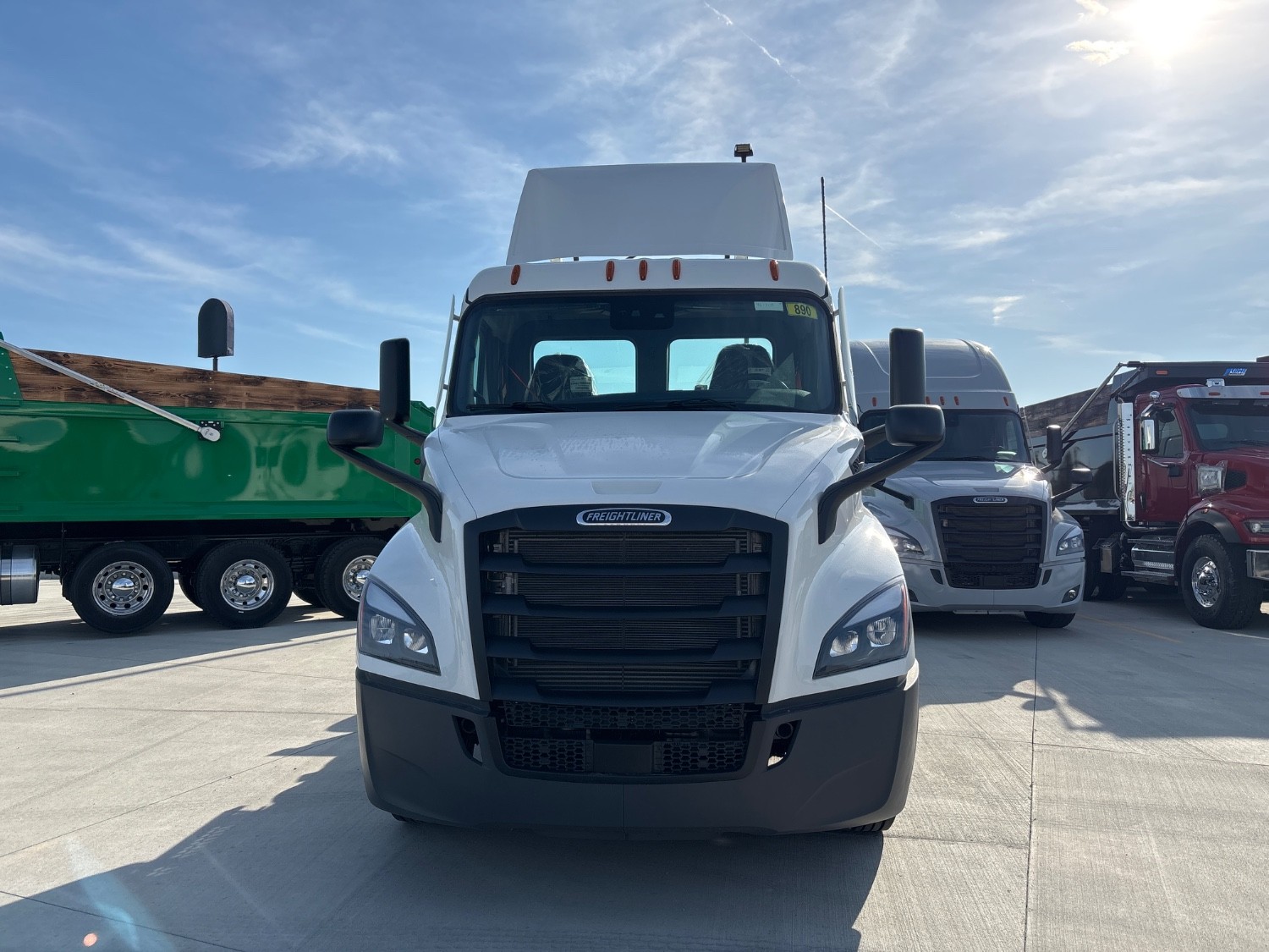 2026 Freightliner PE116DC 2026 Freightliner PE116DC - image 2 of 5