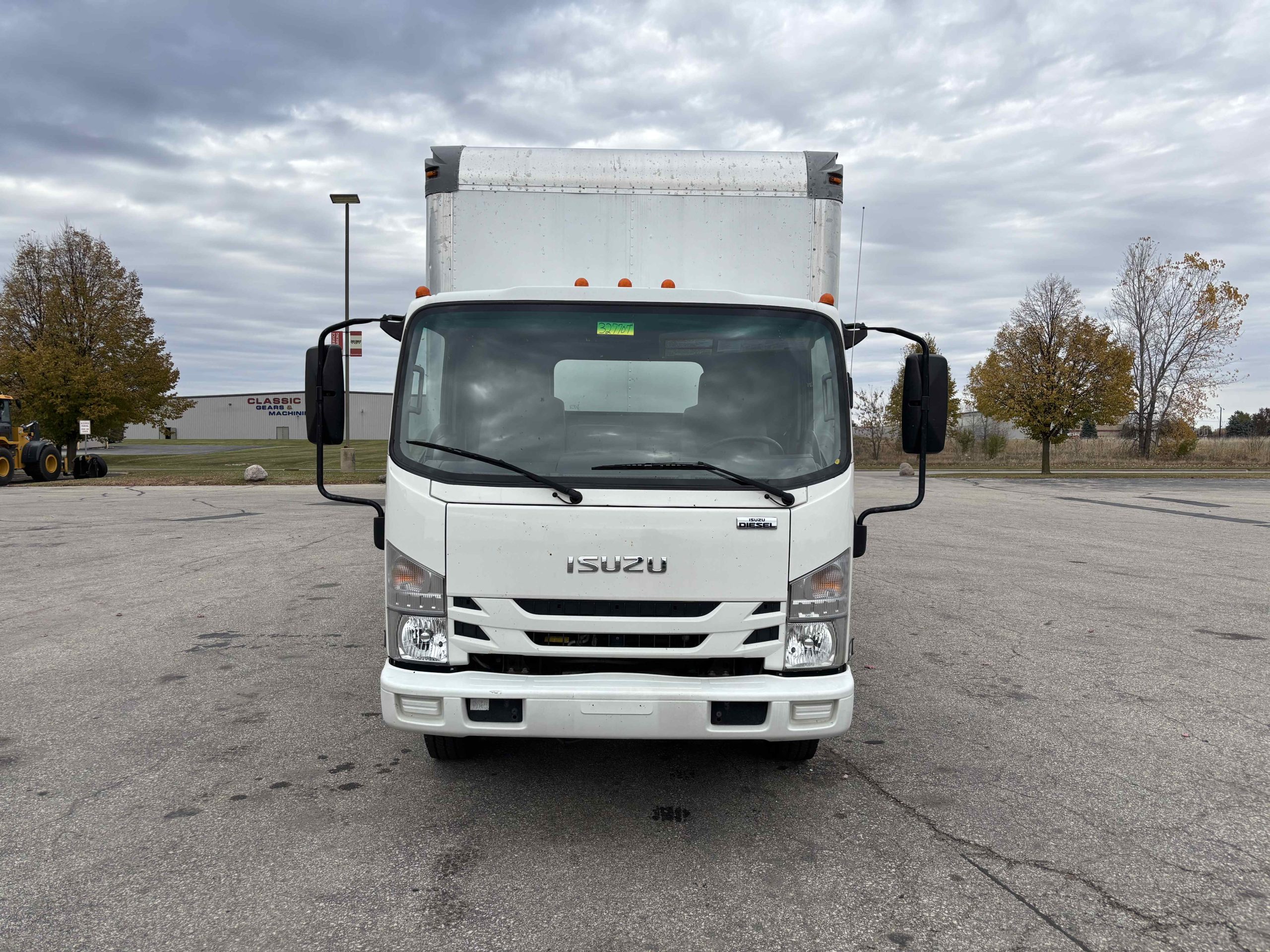 2019 Isuzu NPR 2019 Isuzu NPR - image 2 of 6