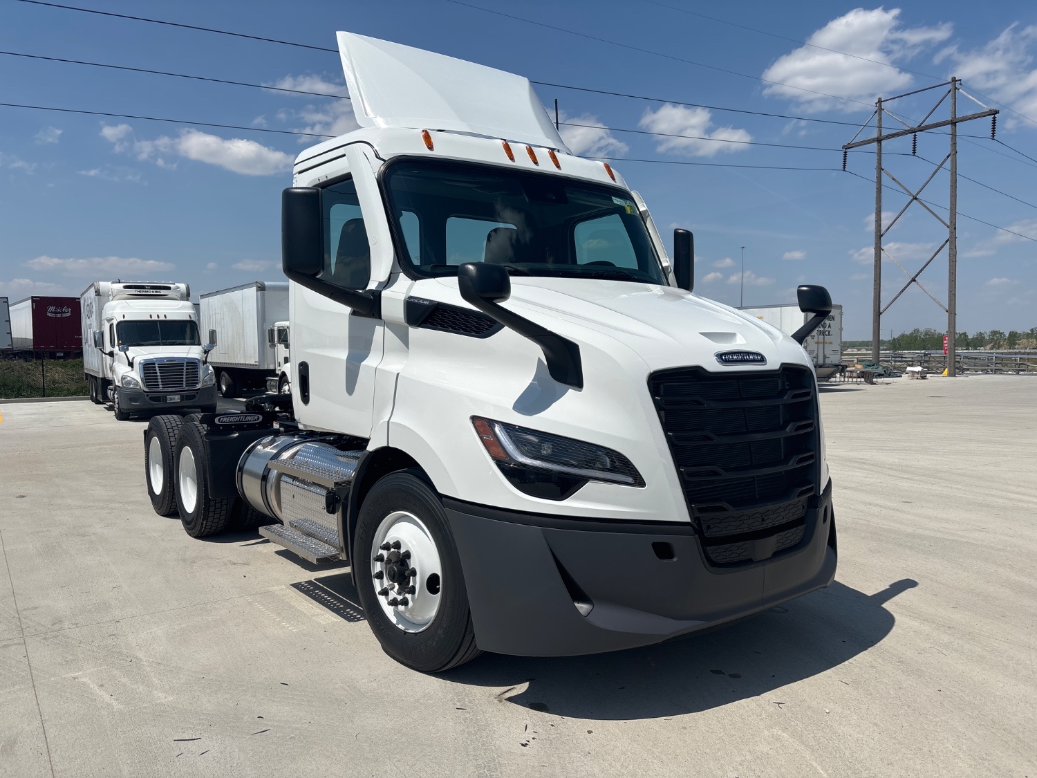 2027 Freightliner PG116DC 2027 Freightliner PG116DC - image 3 of 6