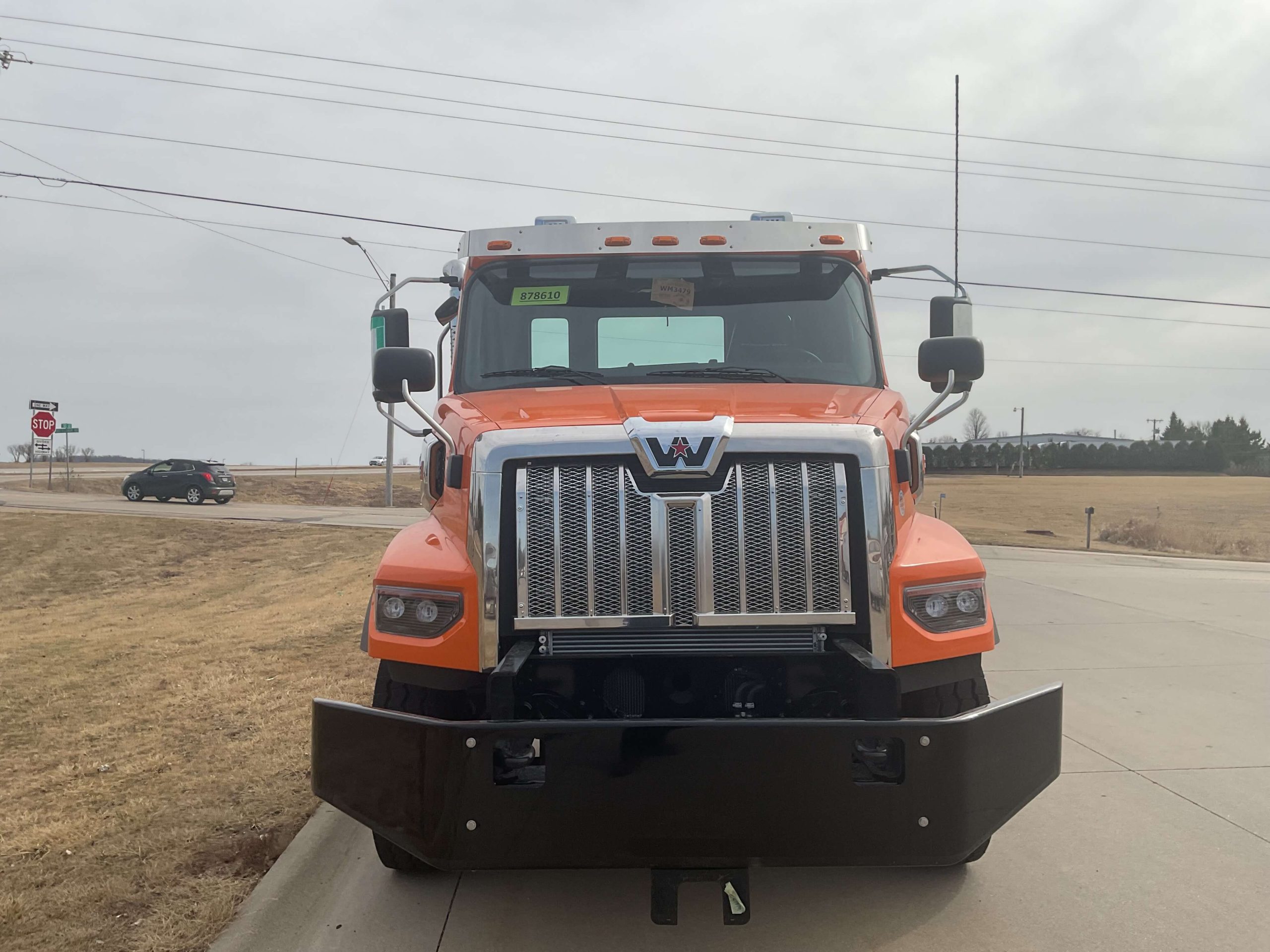 2026 Western Star 47X 2026 Western Star 47X - image 2 of 6