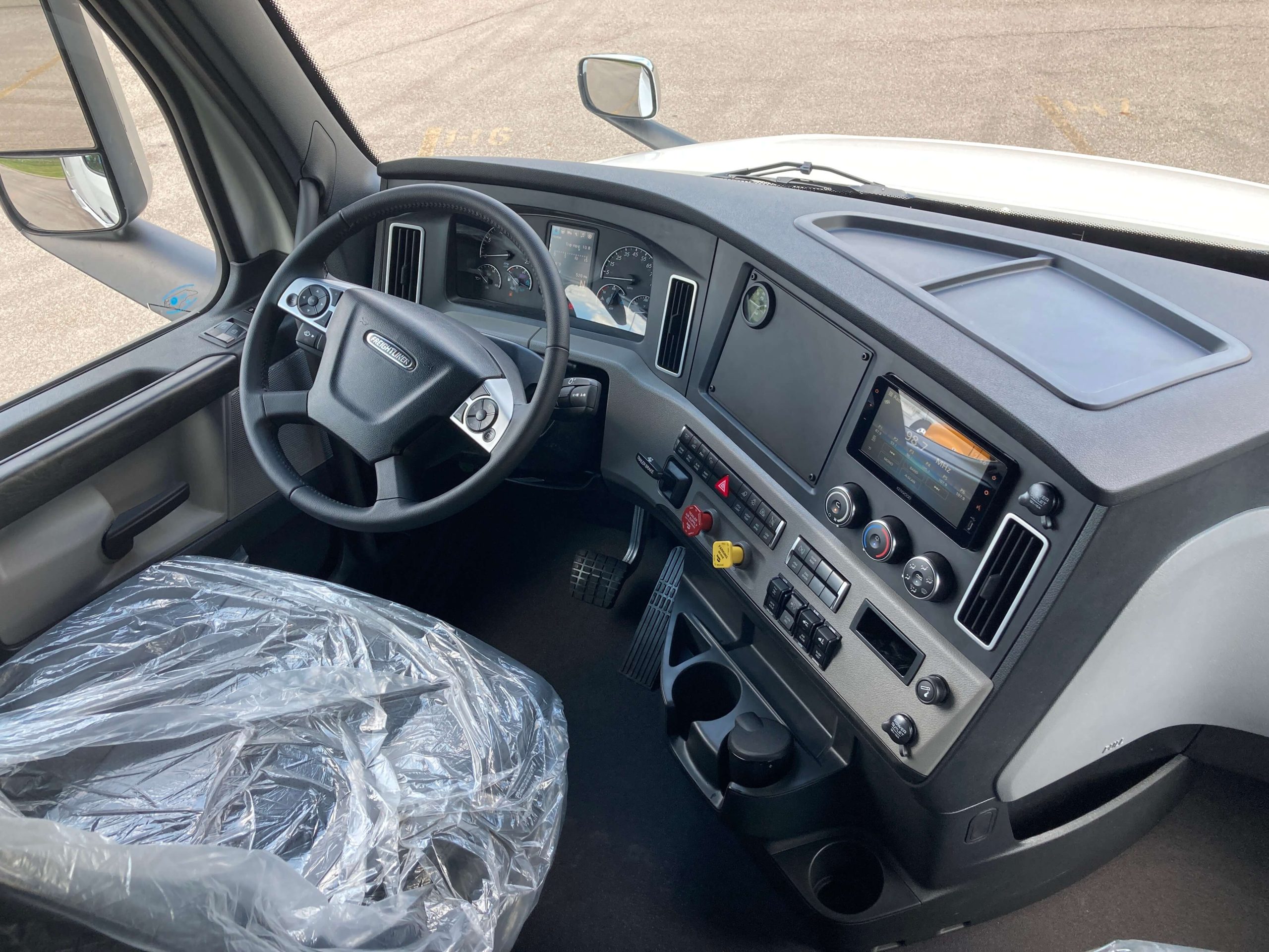 2026 Freightliner PT126SLP 2026 Freightliner PT126SLP - image 4 of 6