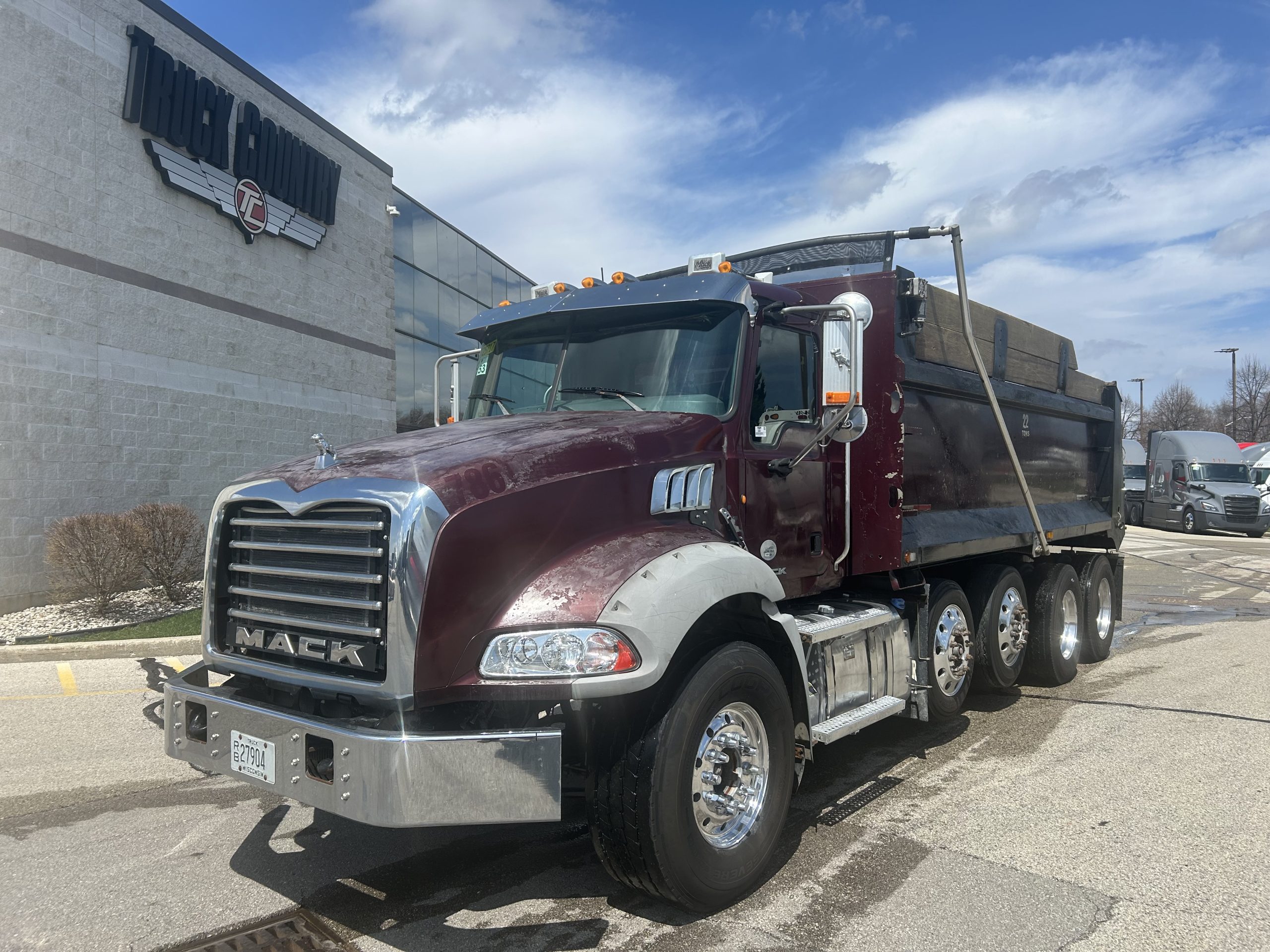 2014 MACK GRANITE 2014 MACK GRANITE - image 1 of 6