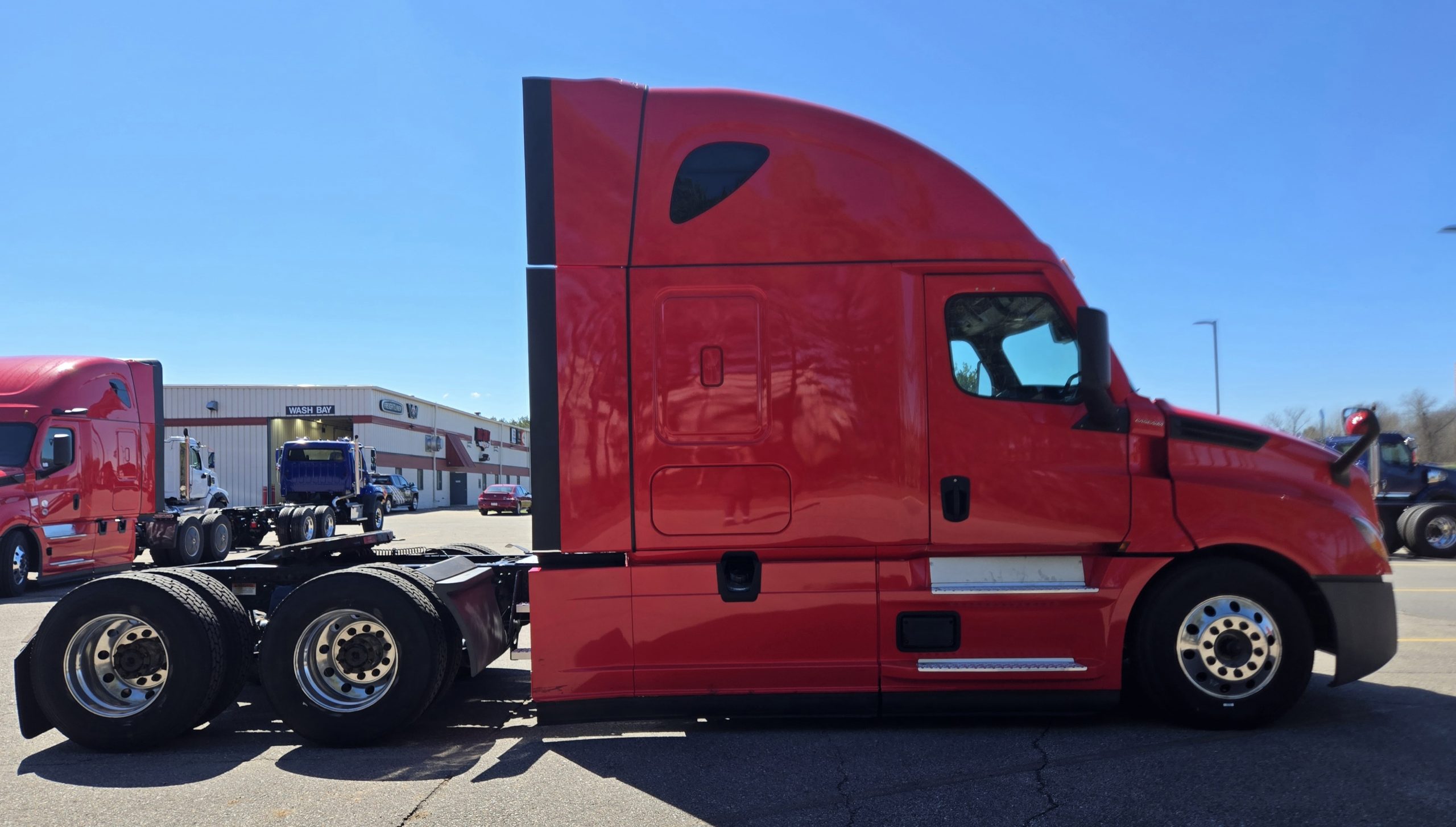2022 Freightliner PT126 2022 Freightliner PT126 - image 5 of 6