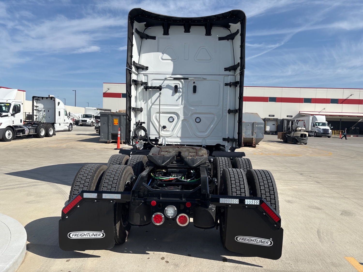 2027 Freightliner PJ126SLP 2027 Freightliner PJ126SLP - image 4 of 6