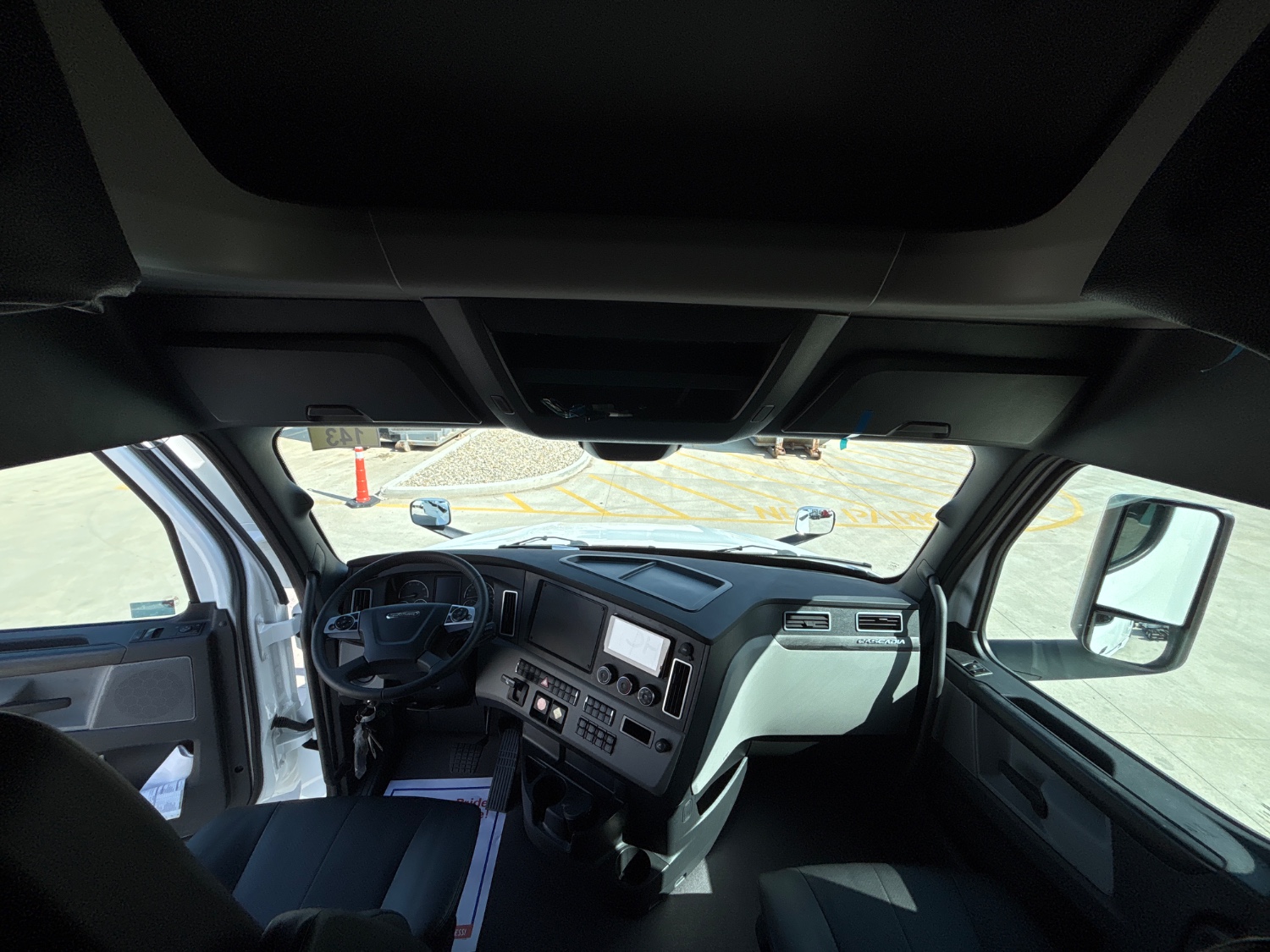 2027 Freightliner PJ126SLP 2027 Freightliner PJ126SLP - image 6 of 6
