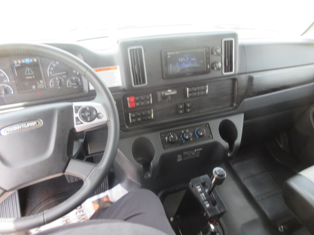 2027 Freightliner 114SD+ 2027 Freightliner 114SD+ - image 5 of 6