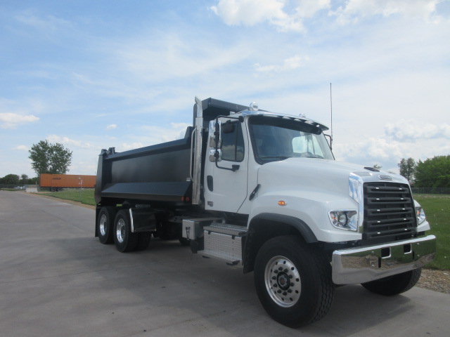 2027 Freightliner 114SD+ 2027 Freightliner 114SD+ - image 3 of 6