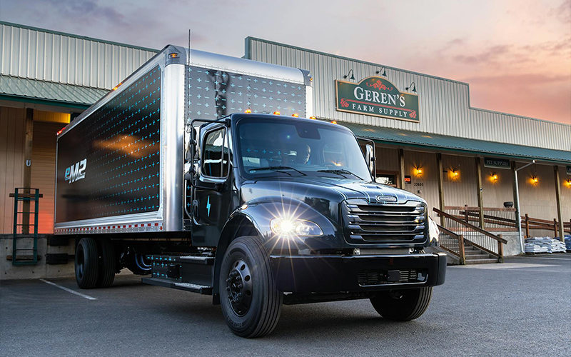 Freightliner eM2 blog_hero_emobility_september23 Freightliner eM2 blog_hero_emobility_september23
